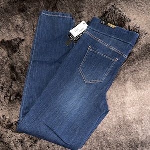 NWT Stretchy skinnies! LOVE by Liverpool